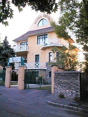 Villa Hotel Kristal Budapest Exterior photo