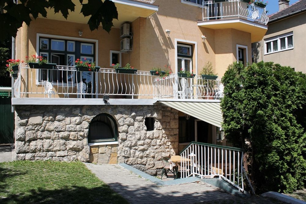 Villa Hotel Kristal Budapest Exterior photo